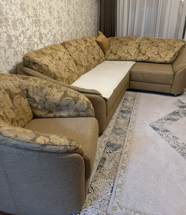 Угловой диван с креслом