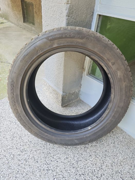 Една гума hankok winter icept rs3 225 50 17