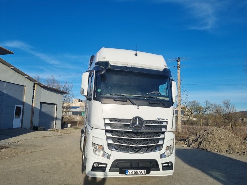 Vind Mercedes-Benz Mp 4 480 cai