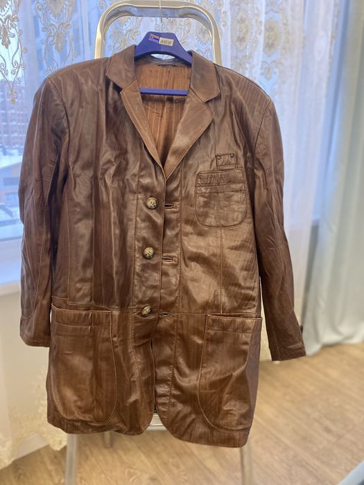 Продам мужскую кожаную куртку
