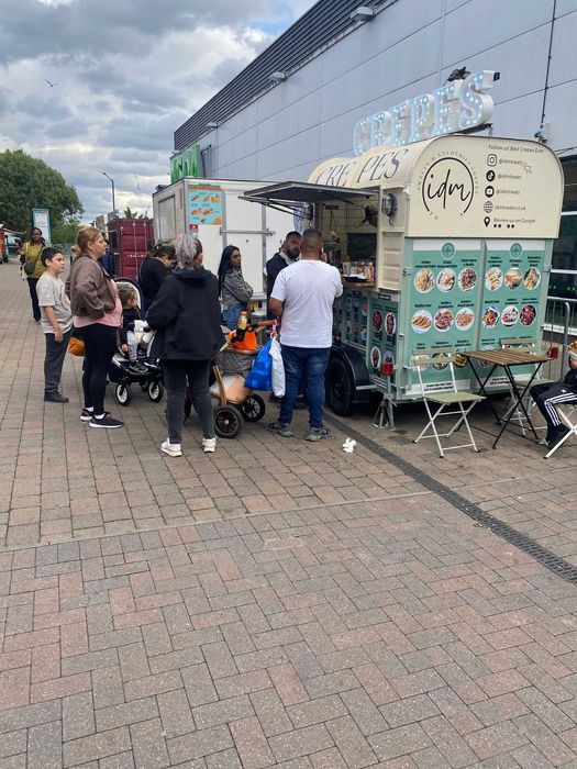 Afacere Completa Rulota Fast Food din Anglia