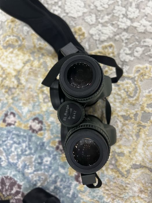 Продам бинокль SWAROVSKI EL RANGE 8x42