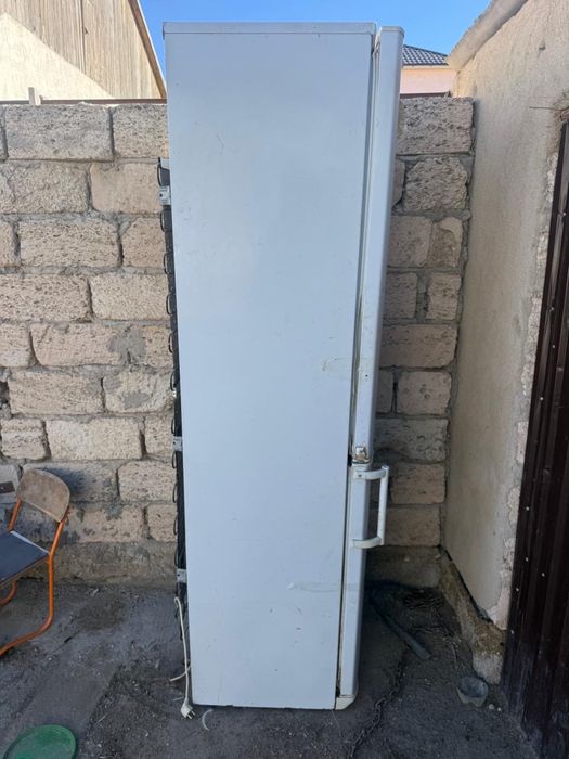 Холодильник сатылады