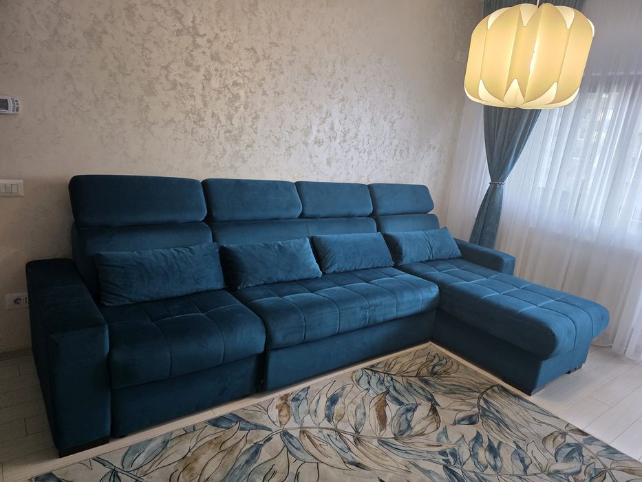 Colțar extensibil cu lada de depozitare