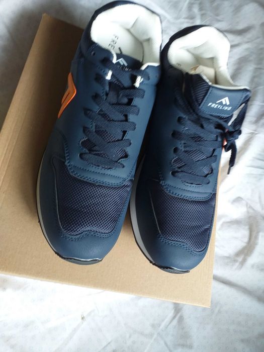 Pantofi sport barbati, Freyling, 45, noi cu eticheta, bleumarin