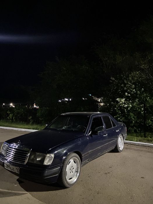 Продам месредес 124