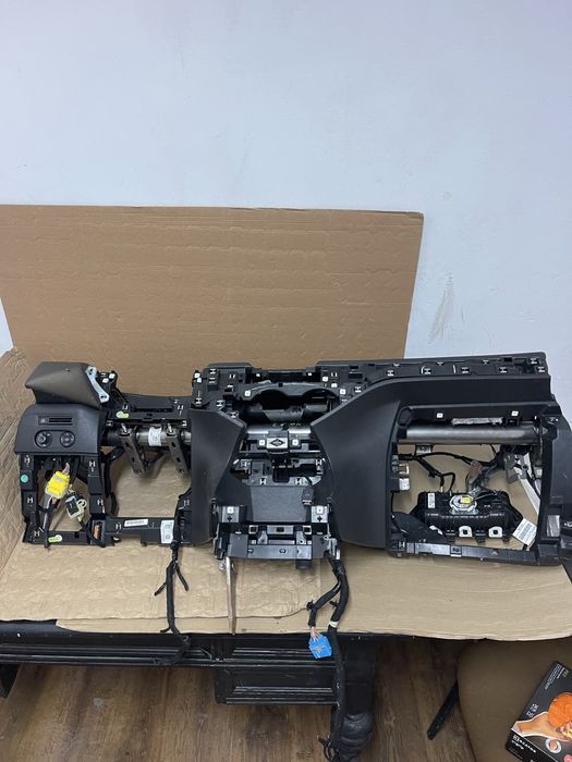 Plansa bord Citroen Ds3 Crossback / Ds3 Automobiles cu airbag 2018+