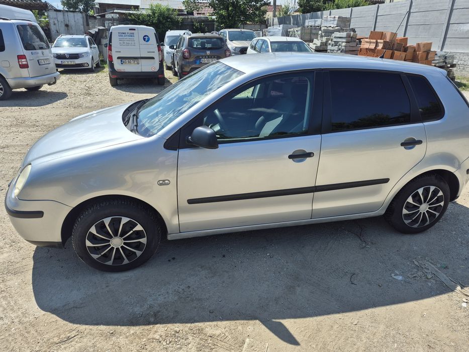VOLKSWAGEN Polo 2003