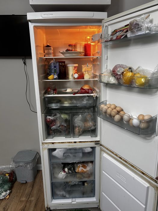 Продам холодильник