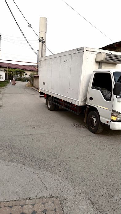 Isuzu haladnik  holati yaxshi
