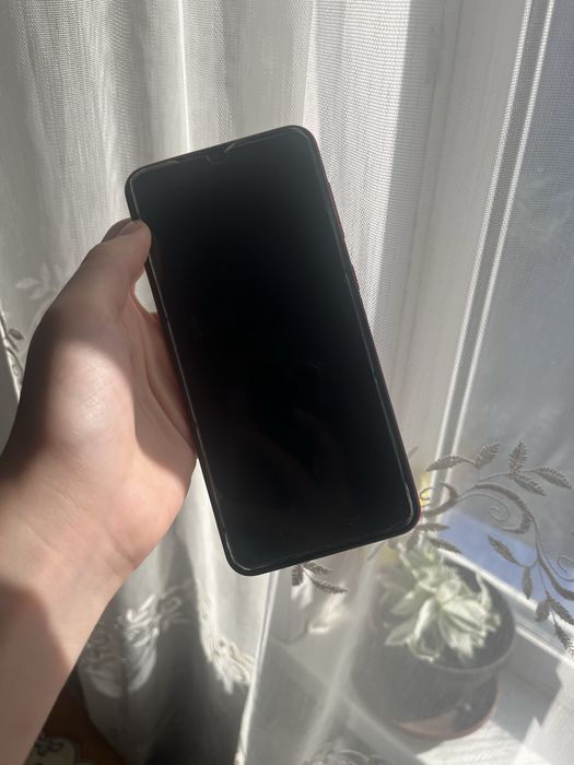 Продаю Самсунг Galaxy A20