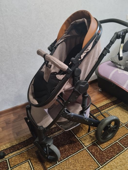 Продам детскую коляску