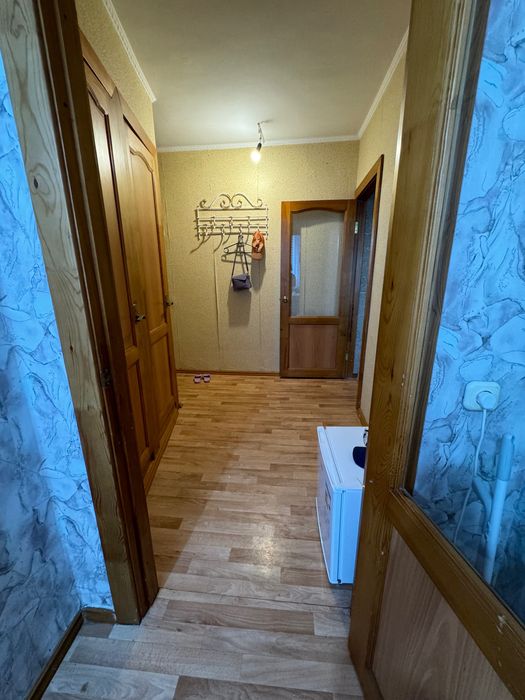 1 кв. 4 ре спальных месть, просторная