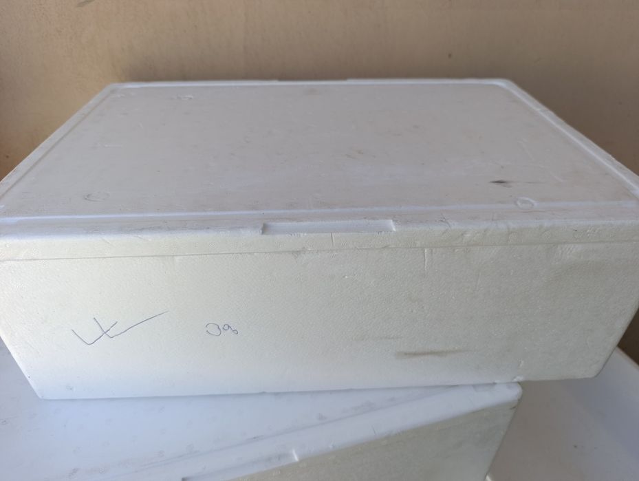 Пенопласт каробкалар сотилади