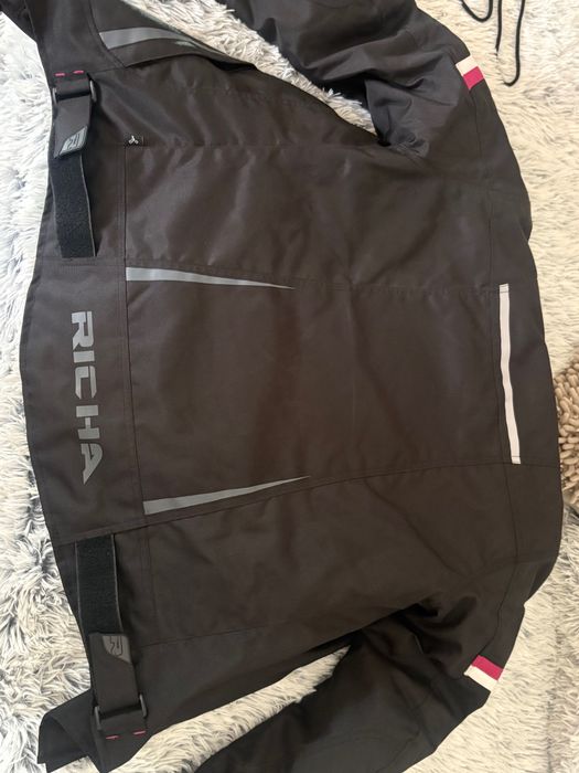 Дамска екипировка за пистов мотор