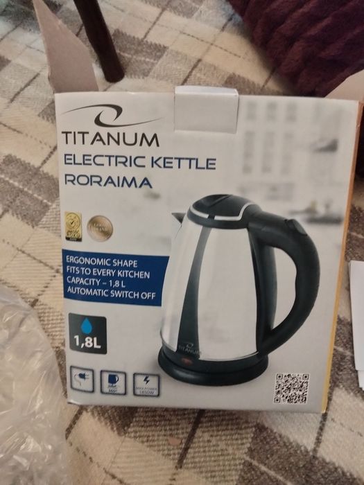 Titanium кана за вода