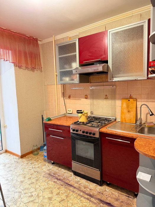 продам 2 комнатную квартиру на сазде