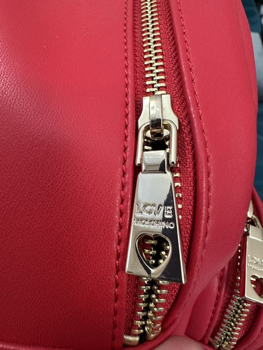 LOVE MOSCHINO оригинална кожена раница