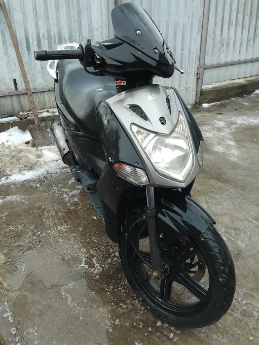 Vand sau schimb kymco 150cc