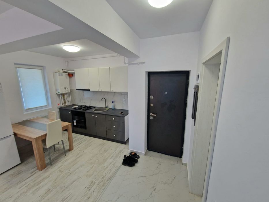 Proprietar inchiriez apart cu 2 camere,utilat si mobilat modern