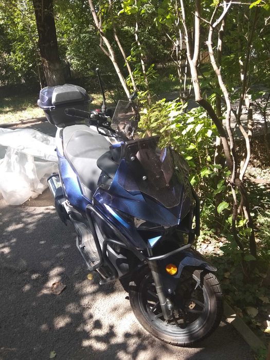 Скутер Kayа adv 180