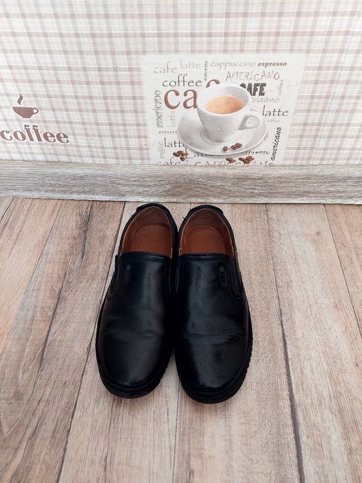 Продам туфли, кроссовки 32 размеры