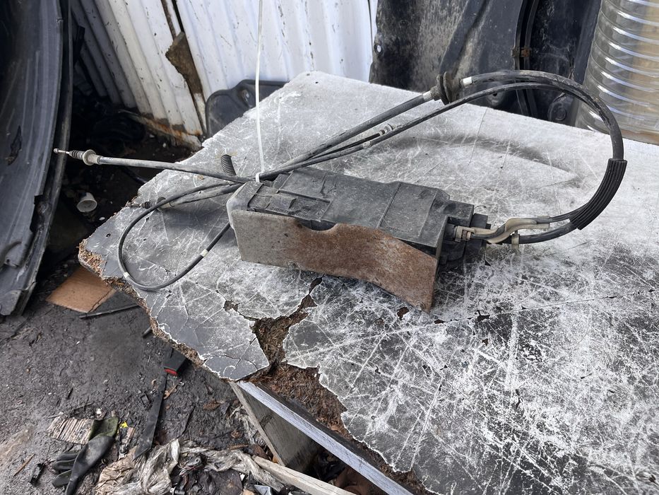 Ръчна спирачка Мерцедес S clas W221 / Mercedes С клас