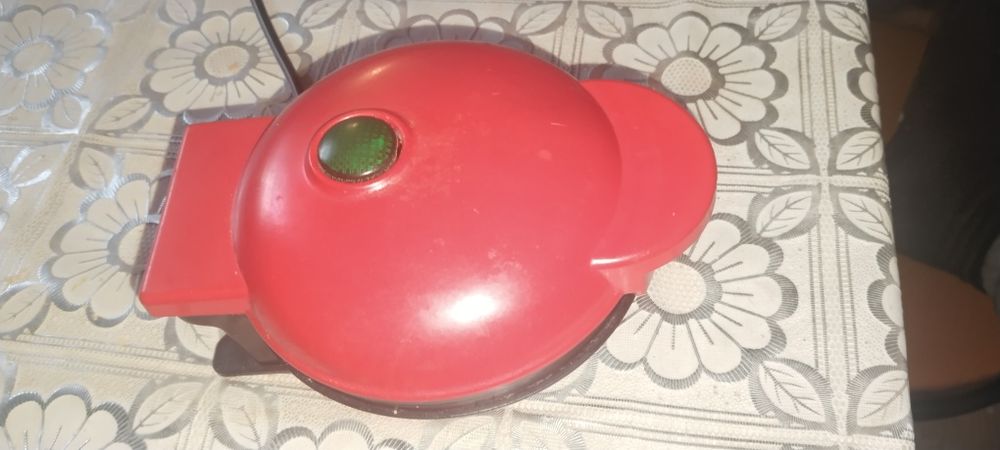 Вафильница продаю