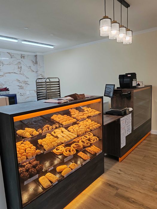 Inchiriez spatiu comercial pe Calea Timisorii.