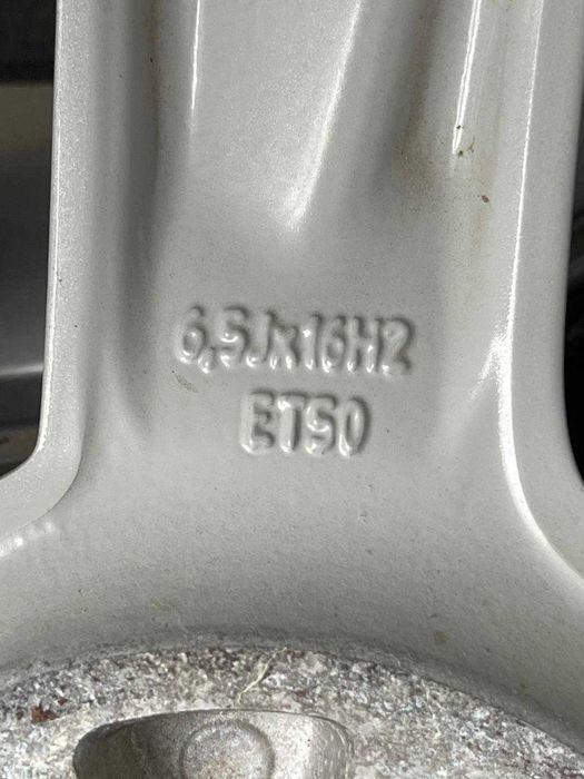 Jante aliaj Audi Seat Skoda Vw R16 8P0601025AN