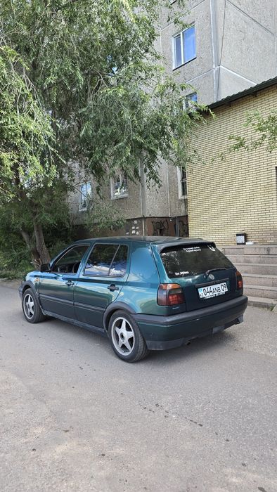 Гольф 3  2 литра