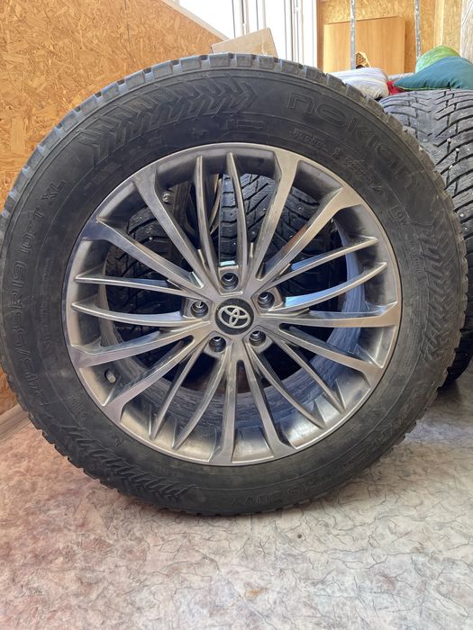 Продам коплект диски ризина R-19