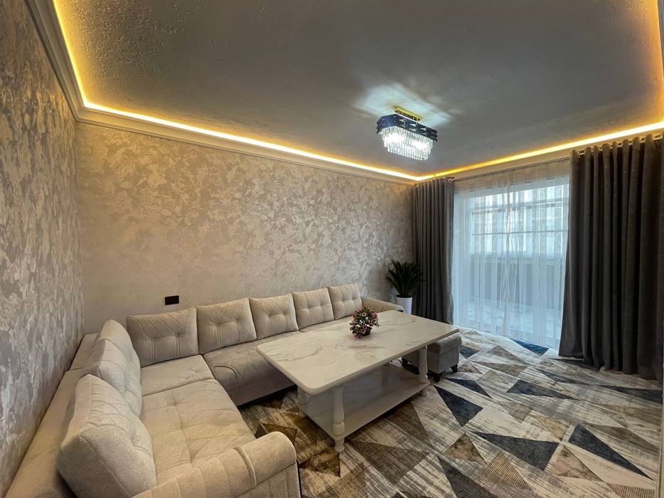 Продаётся 3х комнатная квартира на 4м этаже в 5ти этажном доме.