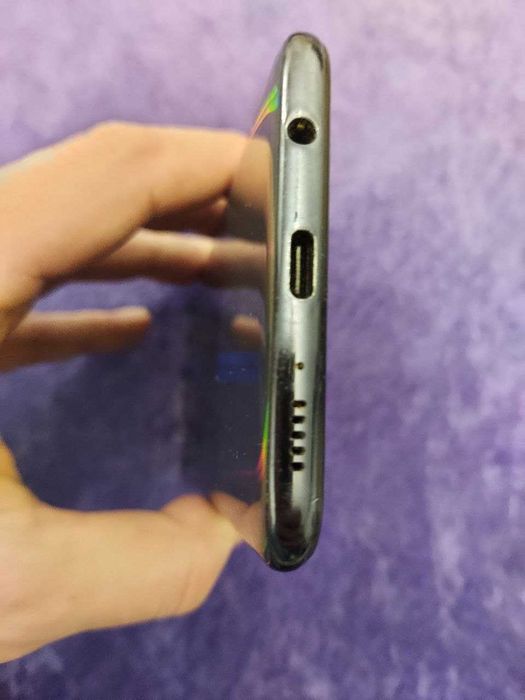 SAMSUNG Galaxy A50 SM-A505FN/DS с 2 сим карти , НЕРАБОТЕЩ за части!