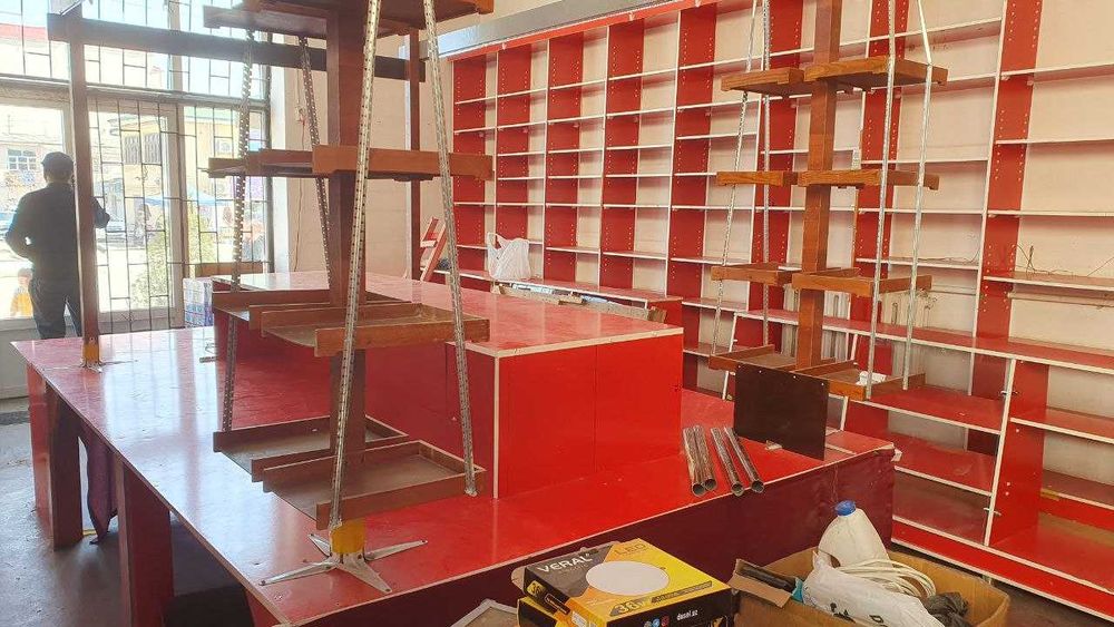 Мебель витрина для магазина