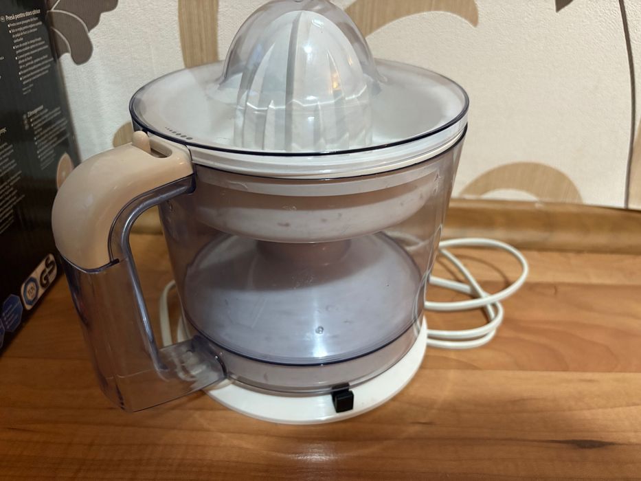 Presa pentru stors citrice SilverCrest 25W