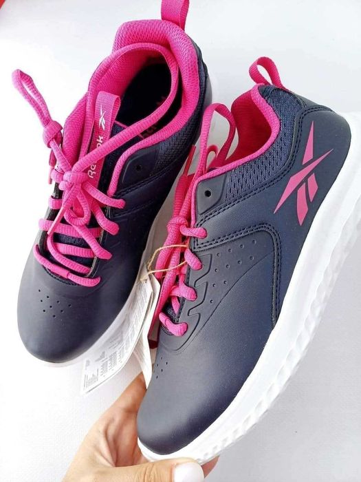 Reebok НОВИ оригинални маратонки