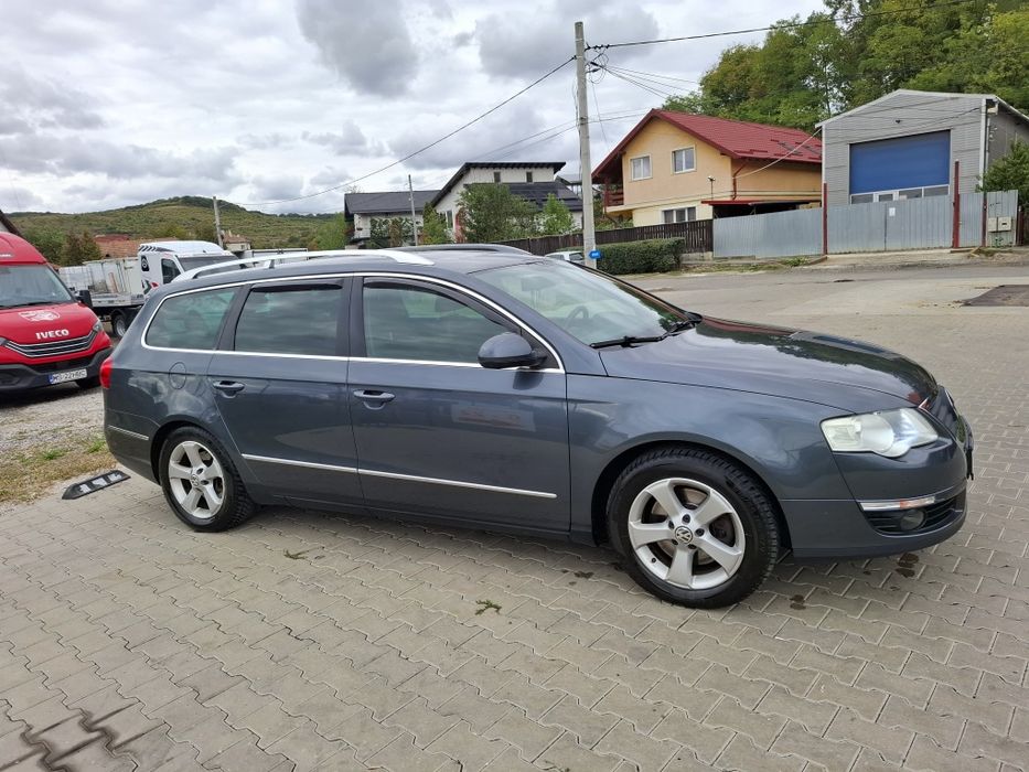 Vând Volkswagen Passat Variant 2.0 TDI 170 Cp, 2010 cu DSG și 4motion