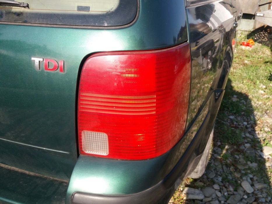 Set triple stopuri stanga dreapta passat b5 berlina sau break 96"-2000