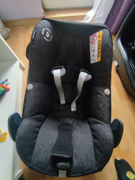 Бебешко столче Maxi-Cosi Pebble Plus + Isofix база 2wayFix (i-Size)