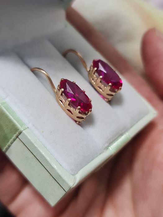 Золотые серьги с рубином 583 пробы