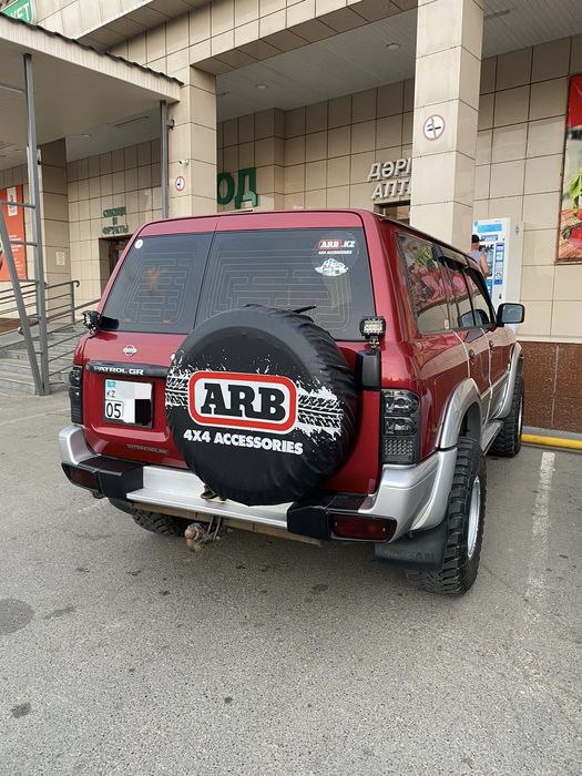 Фонари на Nissan Patrol y61