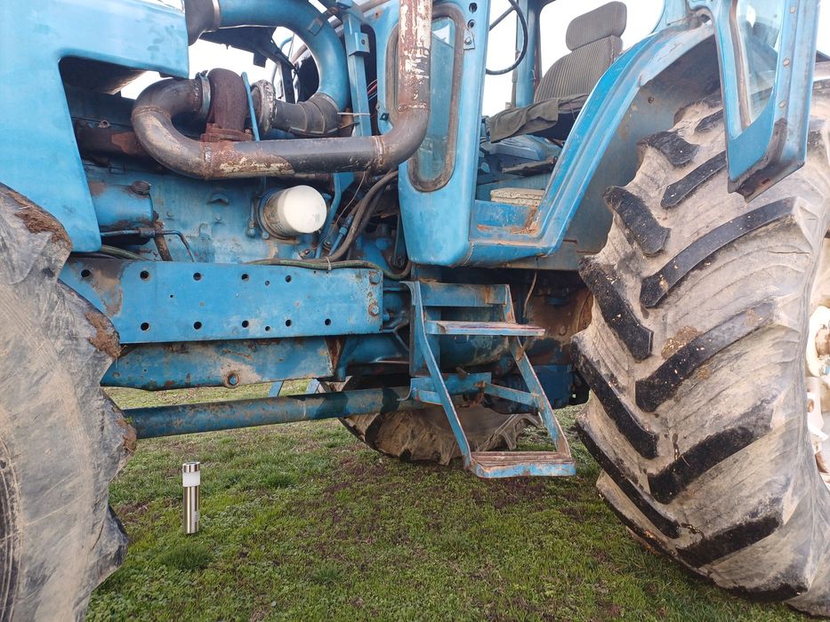 Tractor ford 4x4 cu Plug reversibil