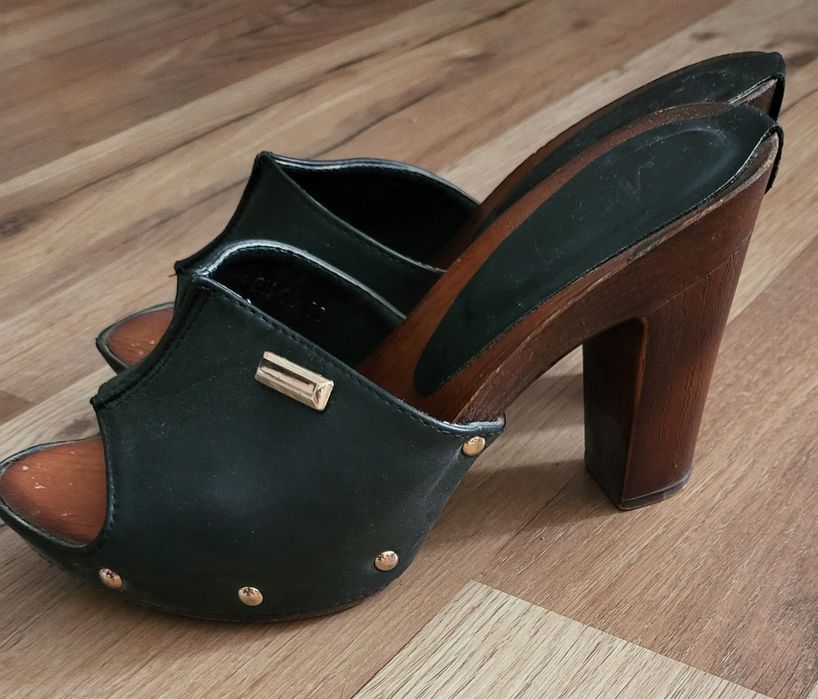 Sandale/papuc cu toc înalt