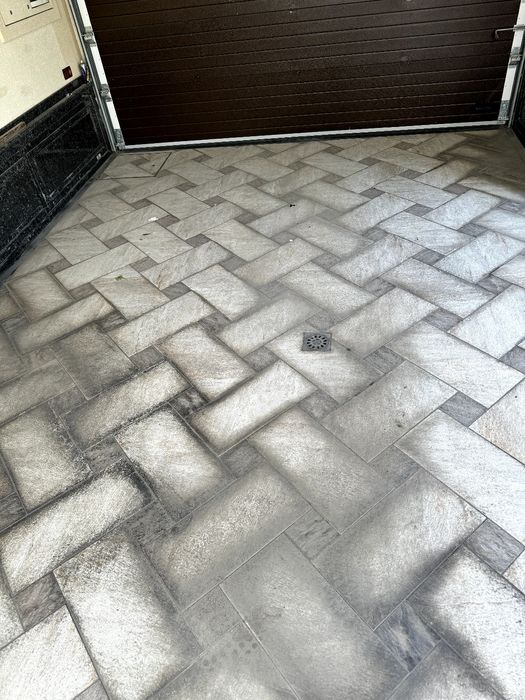 Чистка брусчатки и цоколя мойка фасадов bruschatka yuvish tozalash