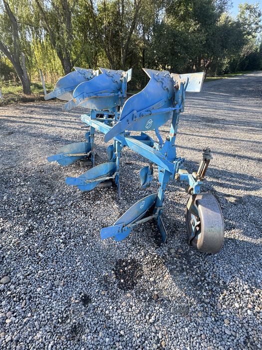 Plug LEMKEN OPAL 3 brazde