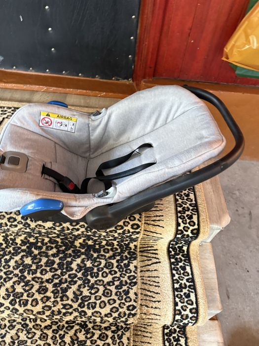 Продам автокресло