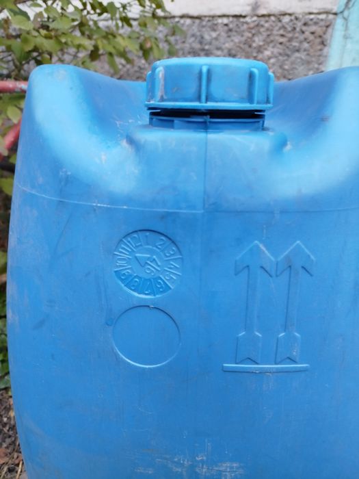 Канистра, бак для воды, на 60л.