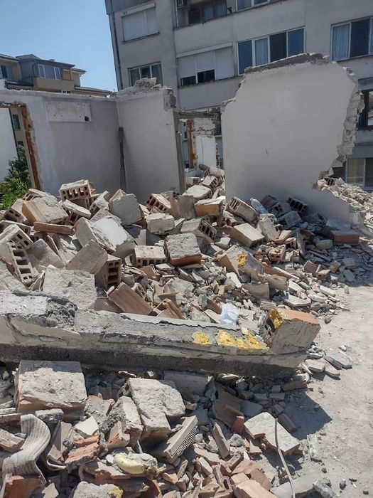 Кърти Чисти Извозва