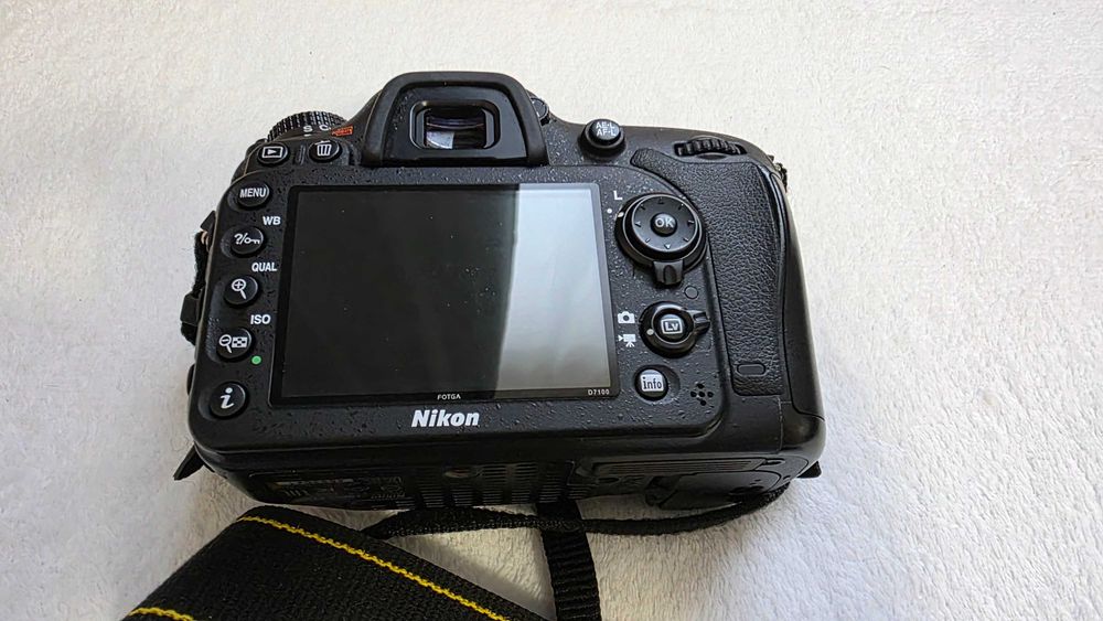 Nikon D7100 – за части / неработещ, много запазен, 25k кадъра